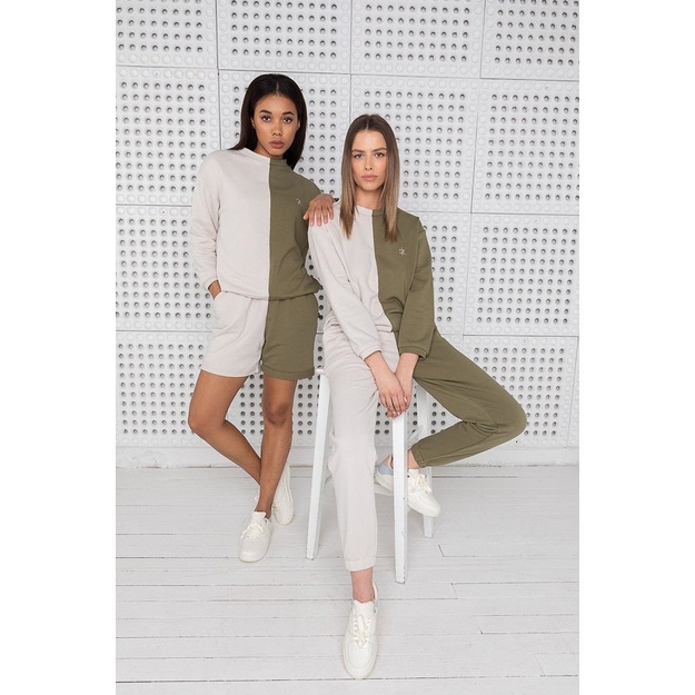 Sofa Killer dvispalvis laisvalaikio kostiumas OLIVE&SAND su &scaron;ortais