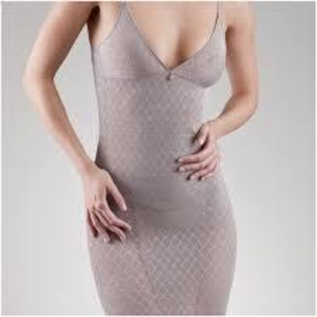 Triumph 36 ir 40 ilgi kakavos spalvos koregojantis apatiniai mar&scaron;kinėliai moterims  Diamond Sensation BDS