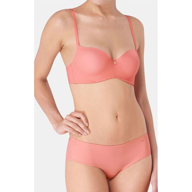 Triumph persikų spalvos 38 40  42 44 dydžio kelnaitės Body Make-Up Essentials Hipster