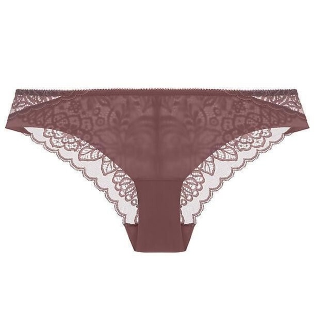 Triumph tamsiai alyvinės spalvos 40 42 44 &nbsp;dydžio kelnaitės Amourette Spotlight Brazilian